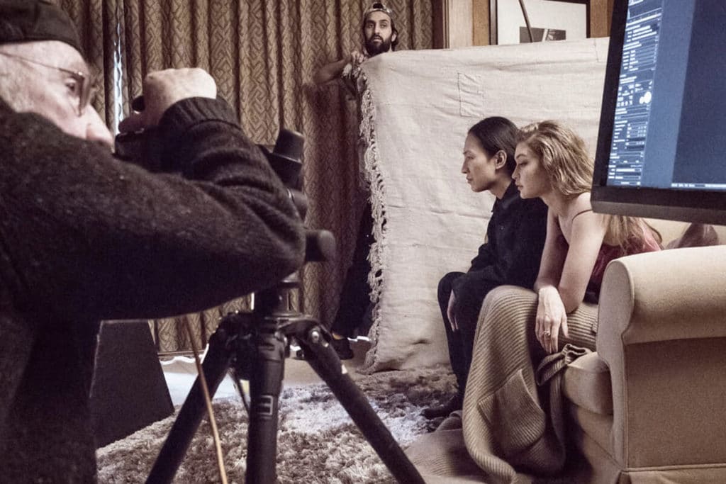 fashion vintage. Ogni stagione, The Cal Calendario Pirelli 2019 diventa un appuntamento da non perdere per gli appassionati di moda, arte e bellezza.